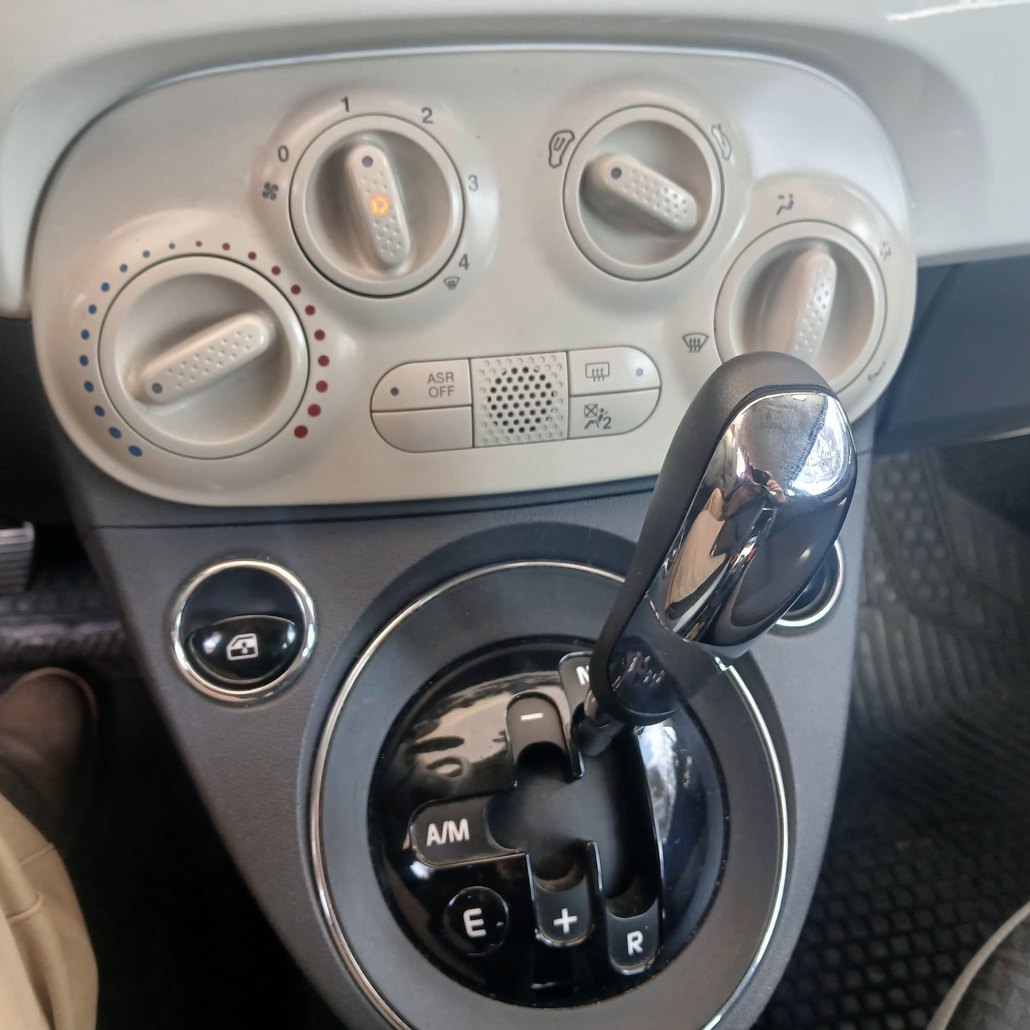 Fiat 500 1.2 automático 2018