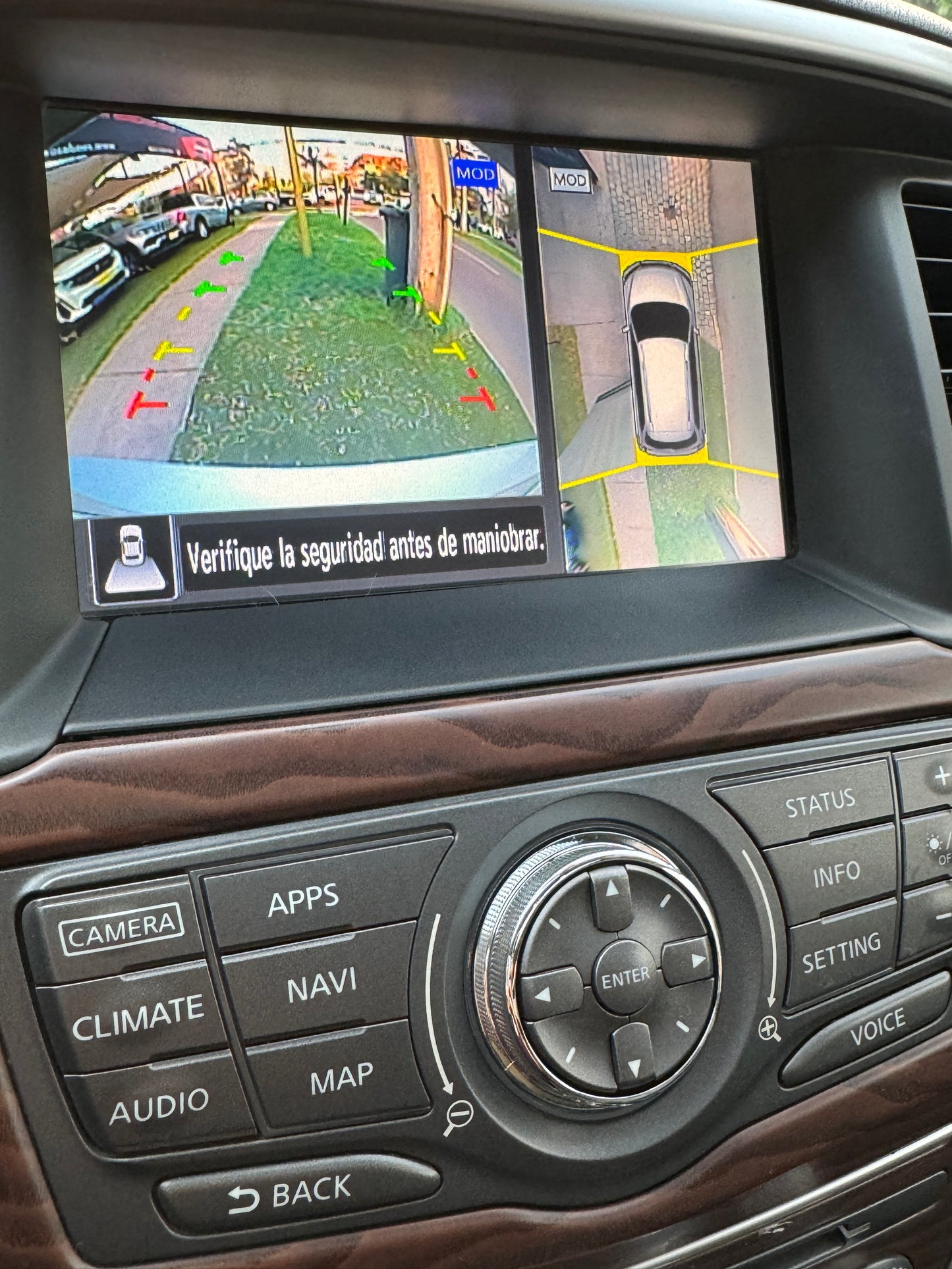 Nissan Pathfinder 3.5 Exclusive 4x4 Automática 2017