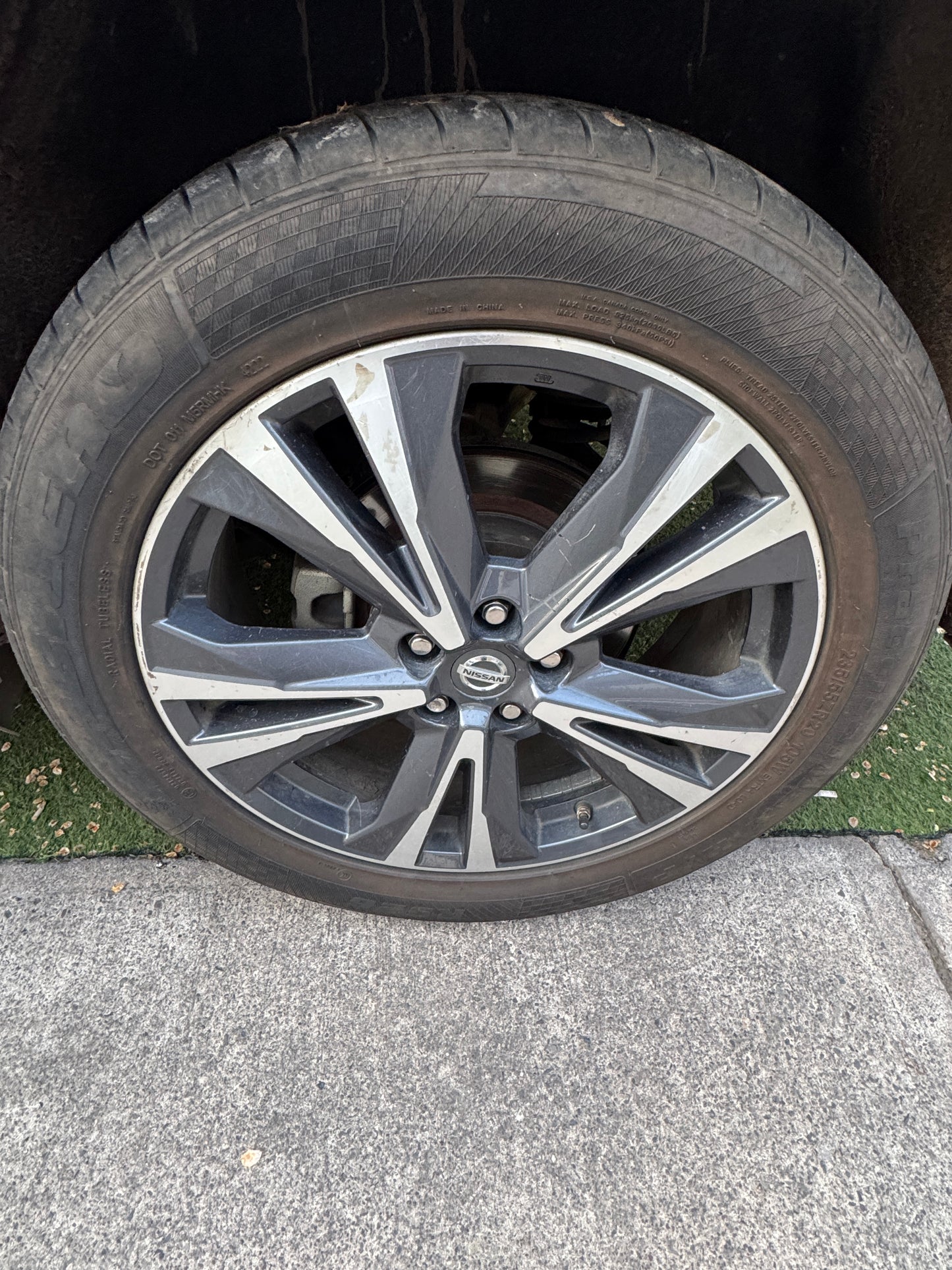 Nissan Pathfinder 3.5 Exclusive 4x4 Automática 2017