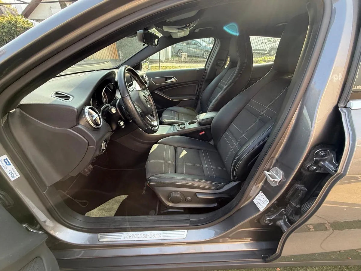 Mercedes-Benz GLA 200 2016