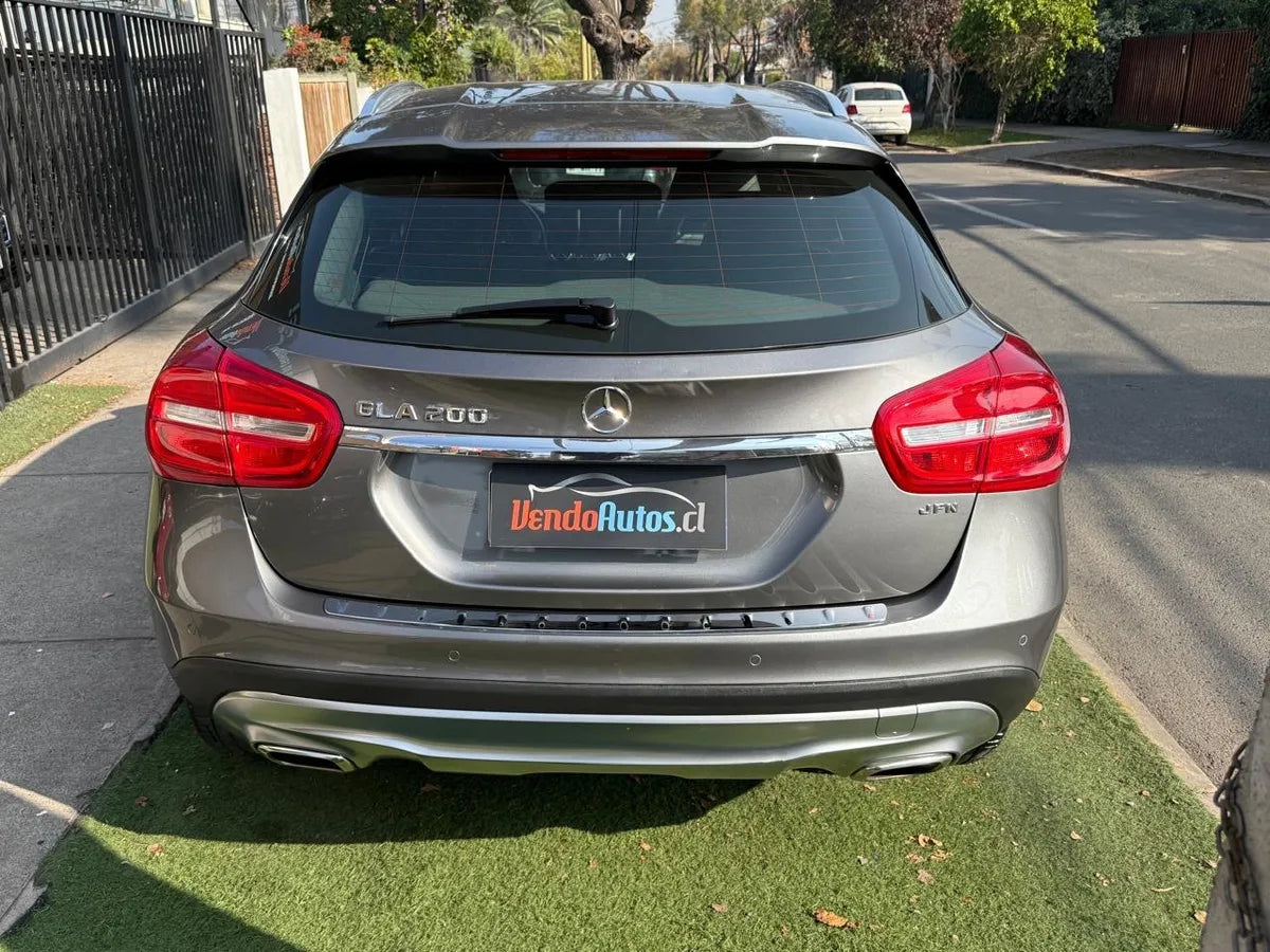 Mercedes-Benz GLA 200 2016