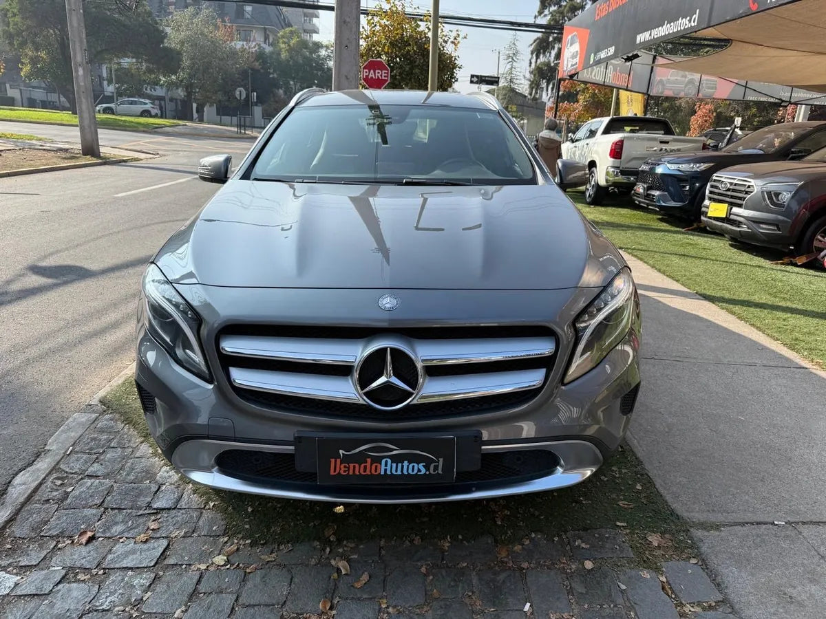Mercedes-Benz GLA 200 2016