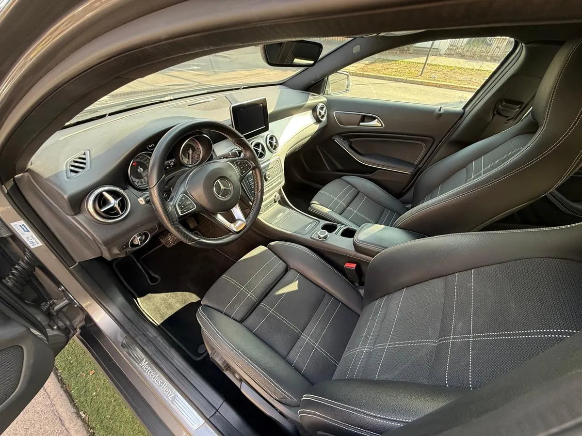 Mercedes-Benz GLA 200 2016