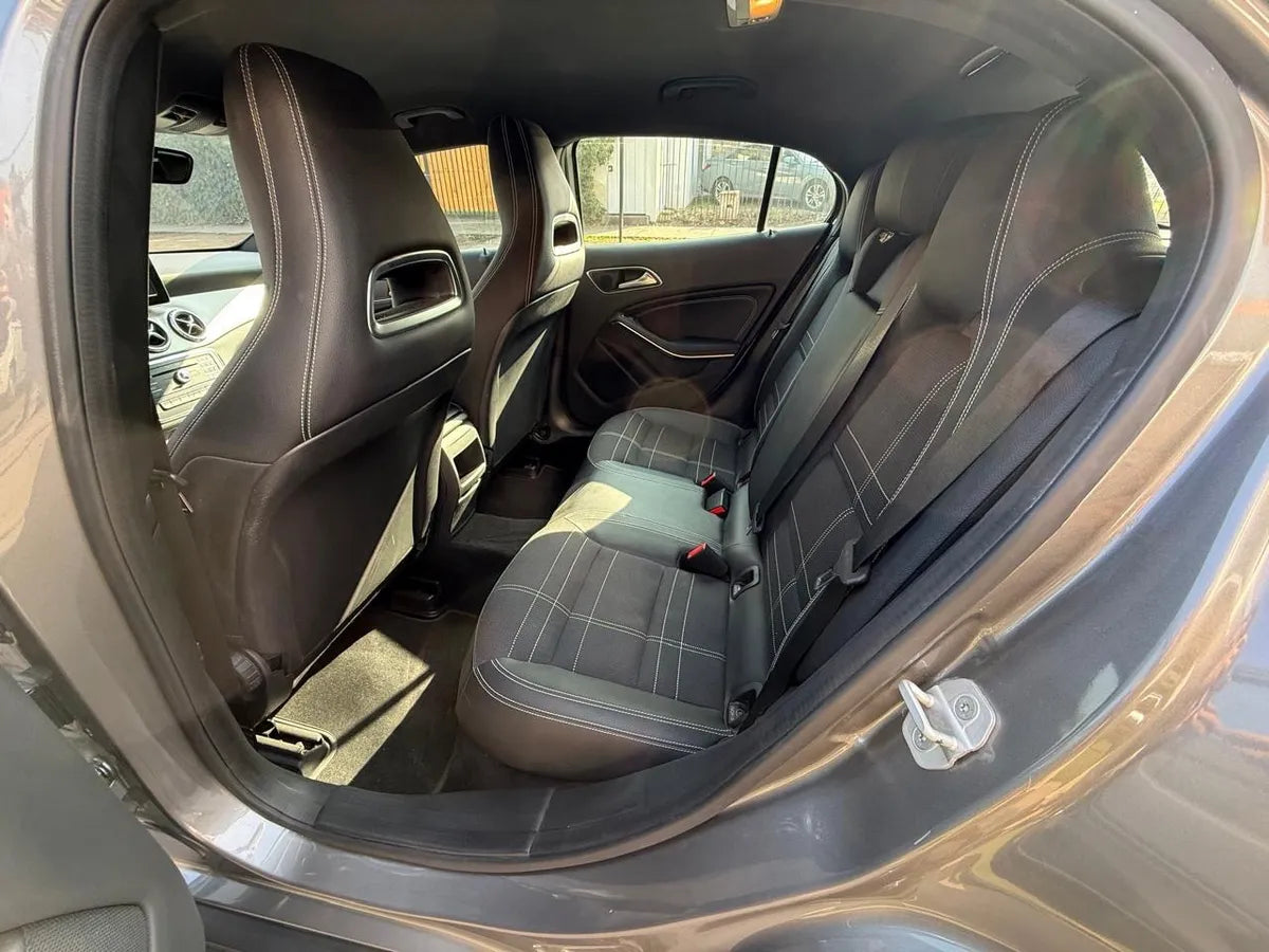 Mercedes-Benz GLA 200 2016