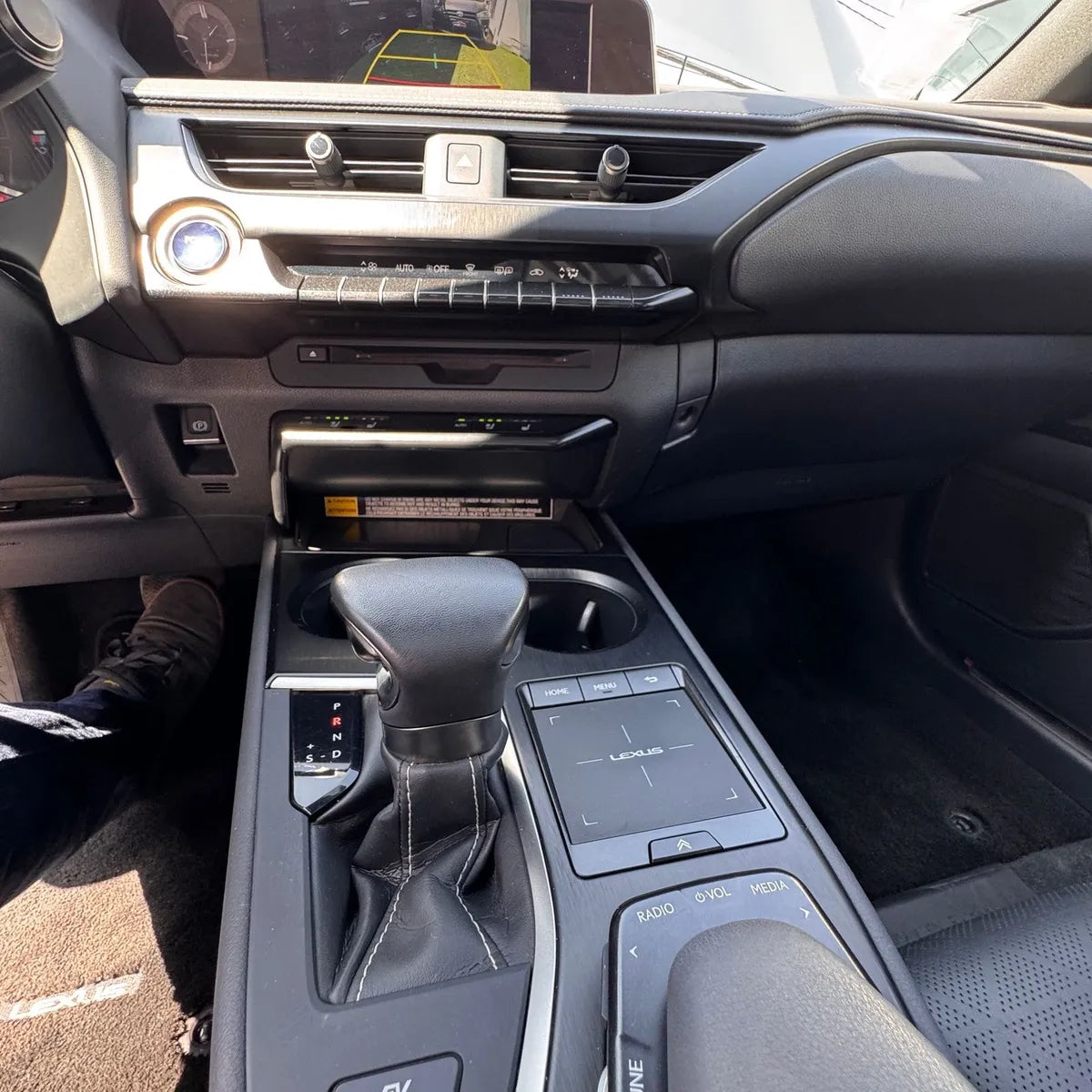 Lexus Ux250H 2.0 250H Hidrido 2022 ful Equipo