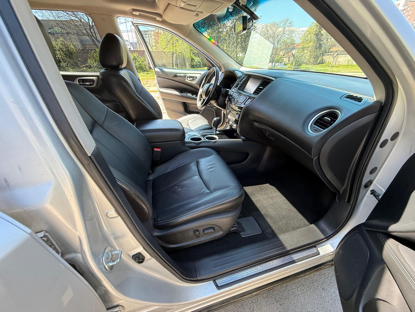 Nissan Pathfinder 3.5 Automática 2014