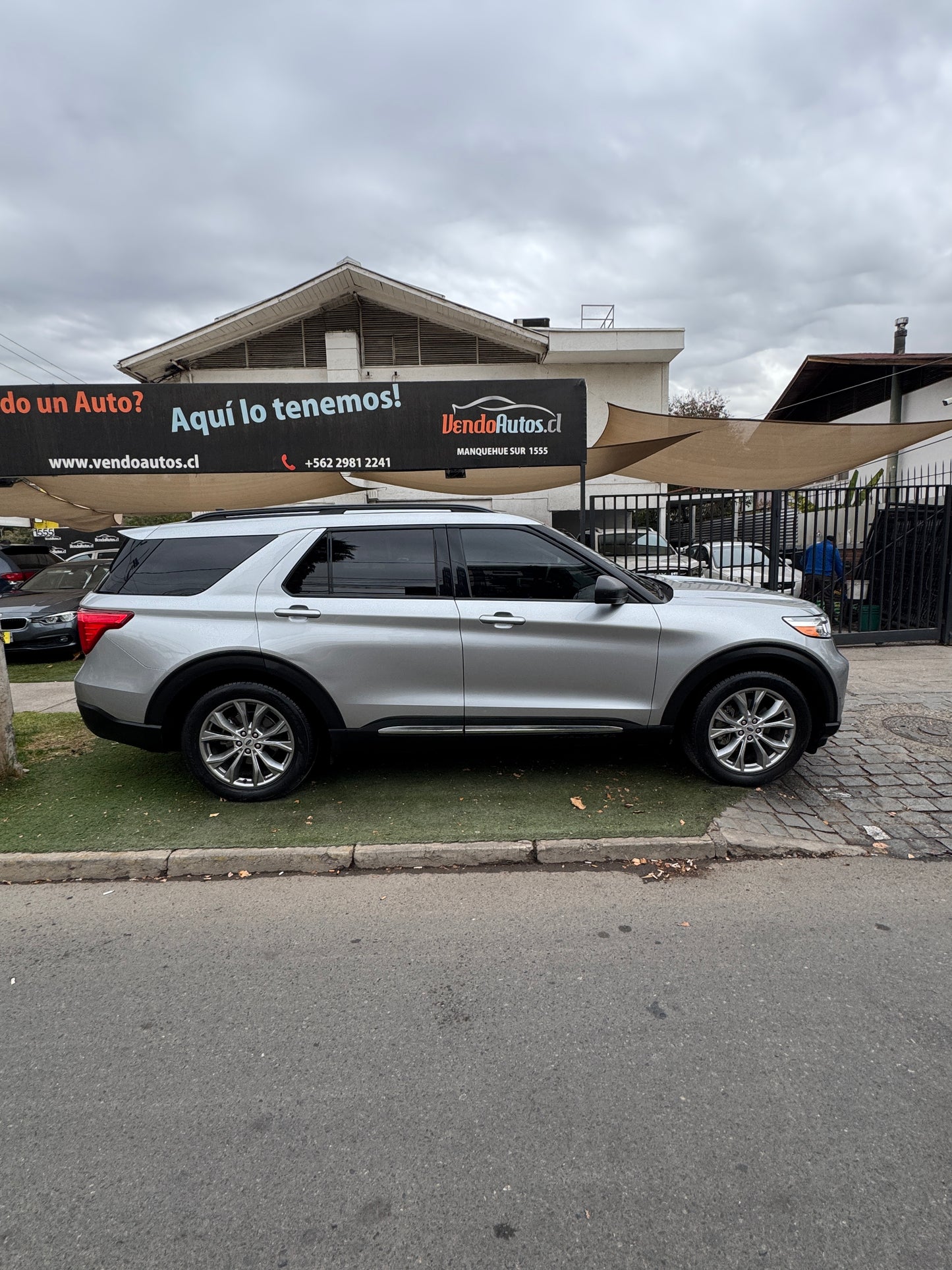 Ford Explorer XLT 2022 lo tiene todo.