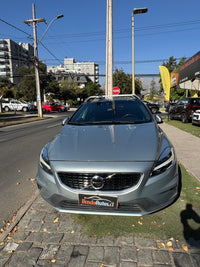 Volvo v40 R-Dsing 2018. Potente y seguro.