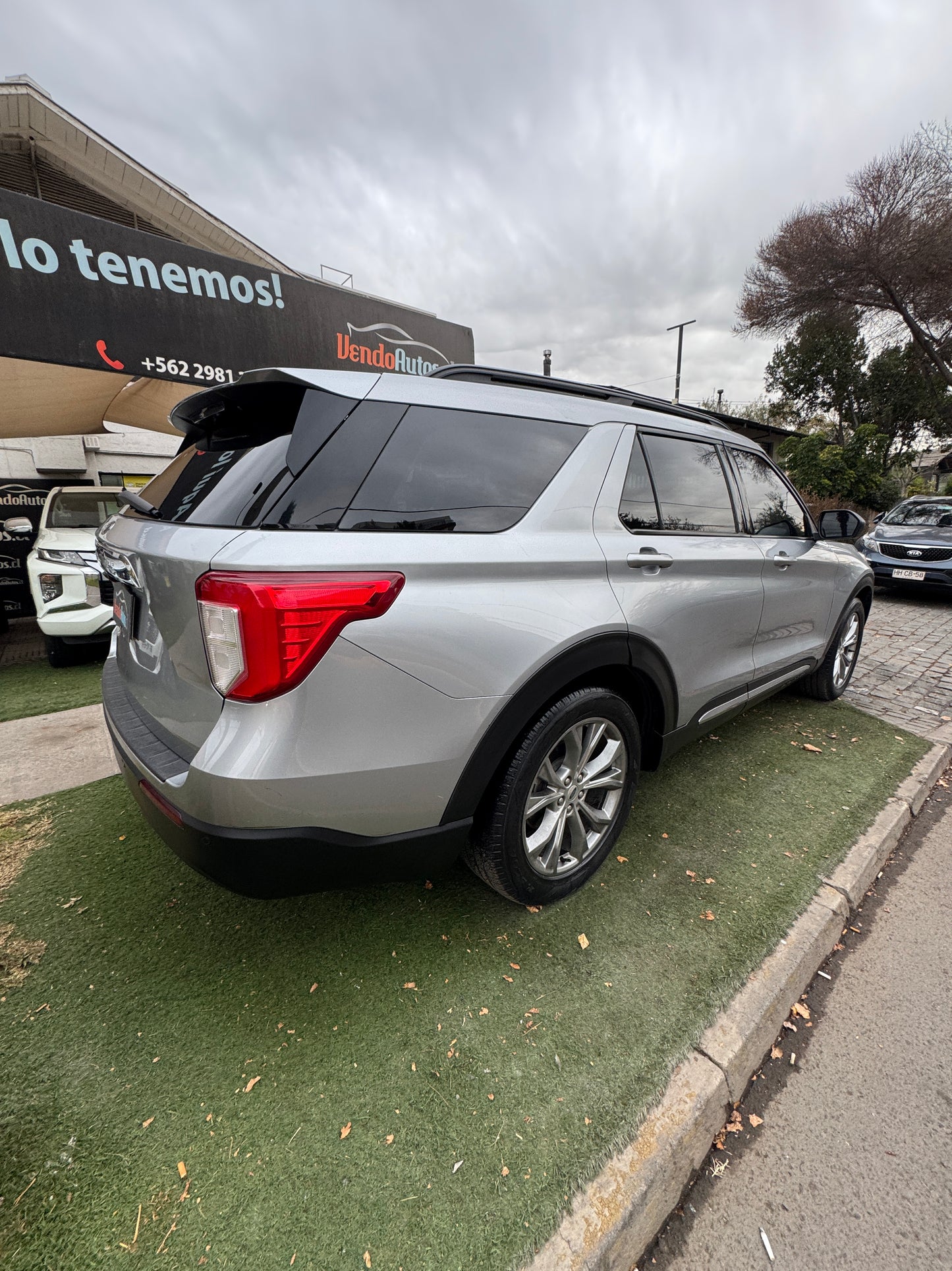 Ford Explorer XLT 2022 lo tiene todo.