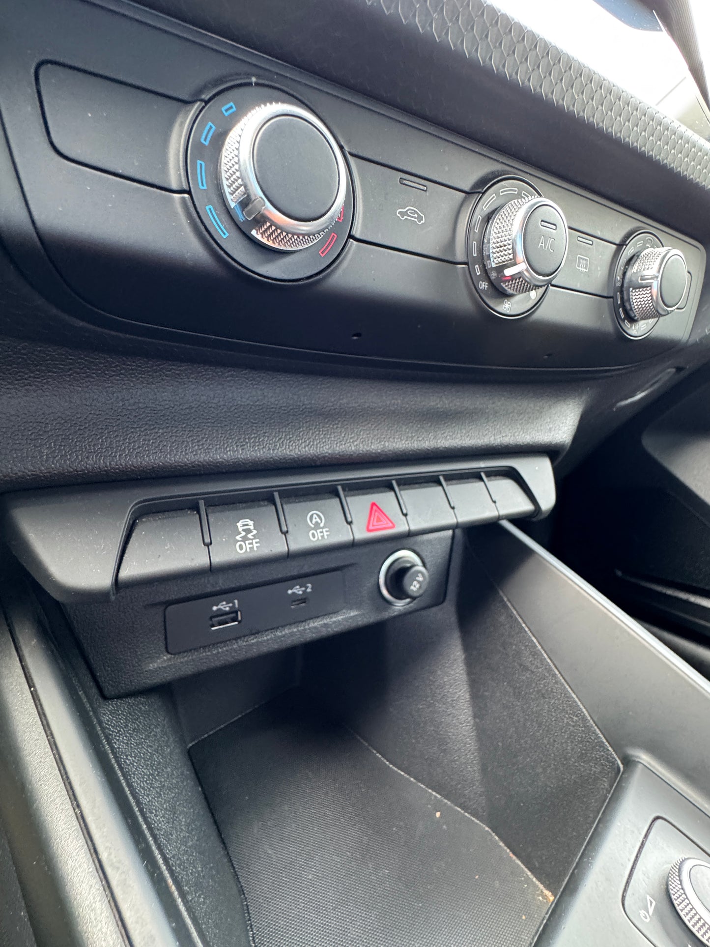Audi A1, versión 30 TFSI 2021, Compacto, premium y con el ADN Audi.