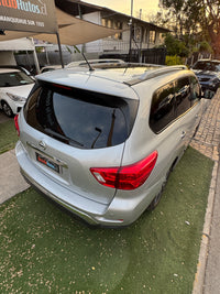 Nissan Pathfinder 3.5 Exclusive 4x4 Automática 2017