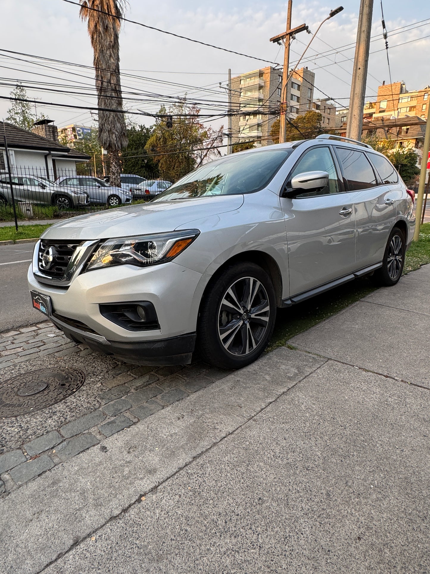 Nissan Pathfinder 3.5 Exclusive 4x4 Automática 2017