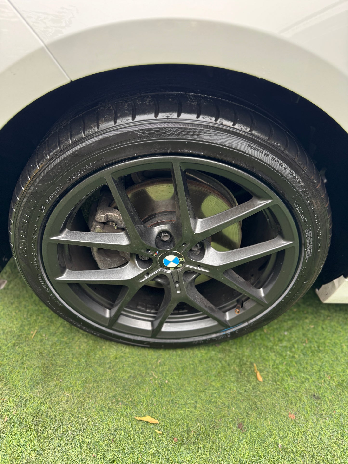 BMW 118 Diesel 2023 | Kit M | Excelente estado