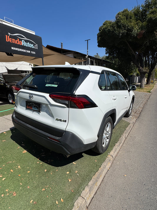 Toyota RAV4 2.0 LE AT 2021 — Confianza total, lista para todo