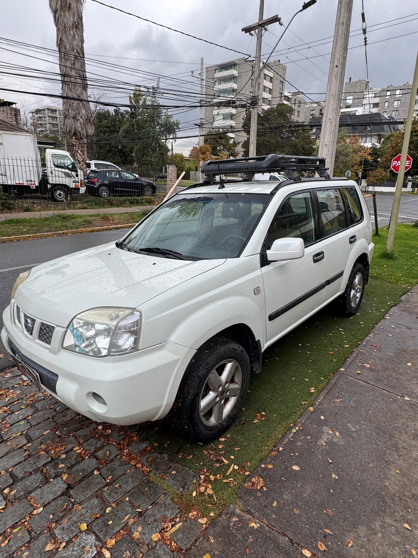 NISSAN X-TRAIL S 4x4 2.5 AUTOMÁTICA – FULL EQUIPO