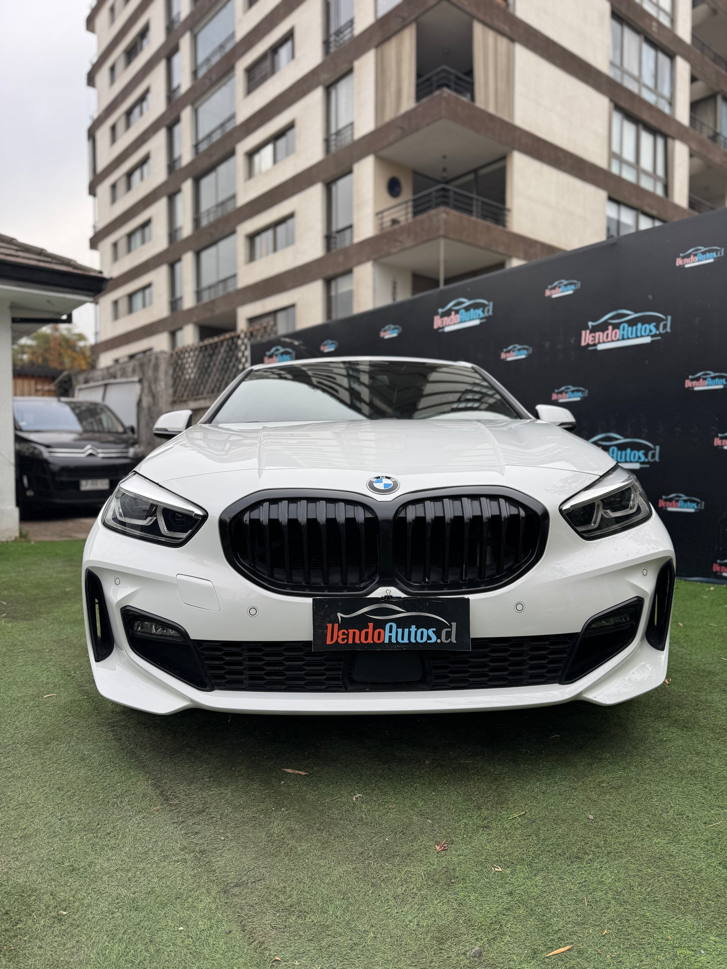 BMW 118 Diesel 2023 | Kit M | Excelente estado