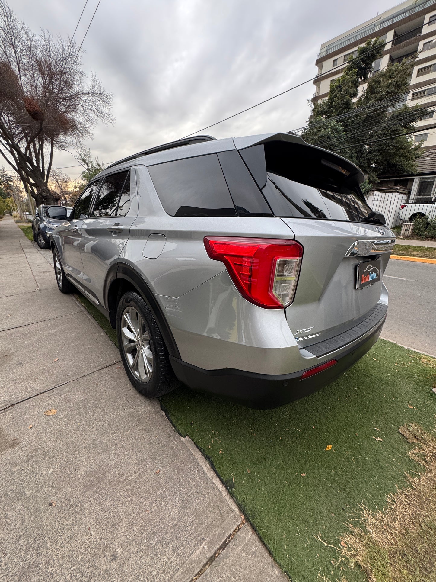 Ford Explorer XLT 2022 lo tiene todo.