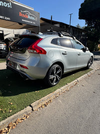 Volvo v40 R-Dsing 2018. Potente y seguro.