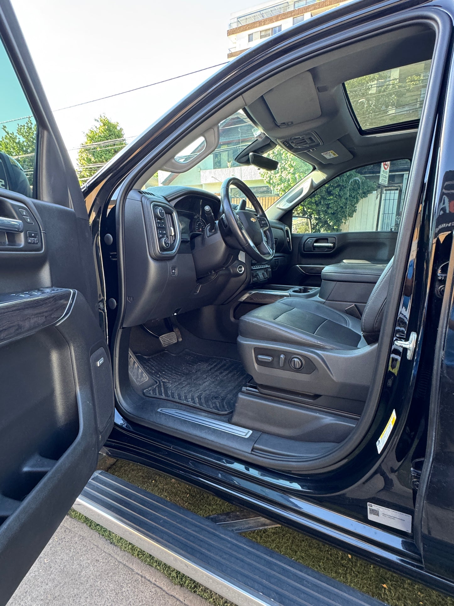 Chevrolet Silverado 2022 – Full Equipo • 85.000 km • Diésel 3.0 • Mantenciones en la marca