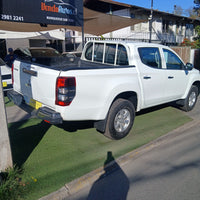 Mitsubishi L100 Katana Crt 2.4 manual 4x4