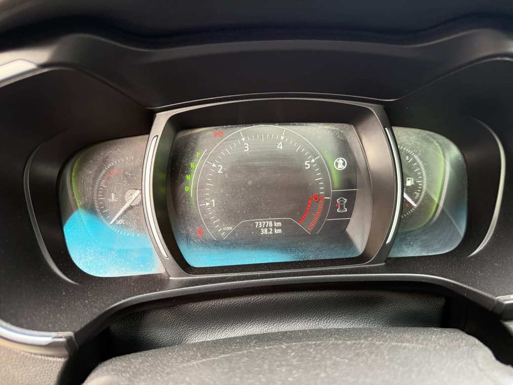 Renault New Koleos Privilege 4x4 – 2018 – 73.000 km – Top de Línea