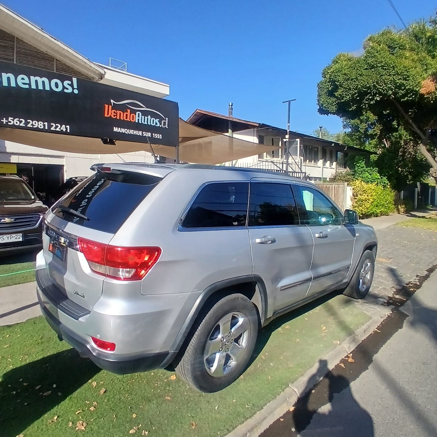 Jeep Grand Cherokee 2012 Laredo 3.6 AT – Potencia, seguridad y confort en un solo SUV
