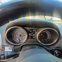 Jeep Grand Cherokee 2012 Laredo 3.6 AT – Potencia, seguridad y confort en un solo SUV