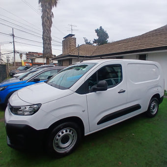 compare product Citroën Berlingo L2 1.5 BlueHDi XL 2026 – ¡Facturable