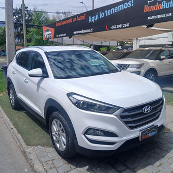 compare product Hyundai Tucson TL 2.0 – Full Equipo y mecánica 2017