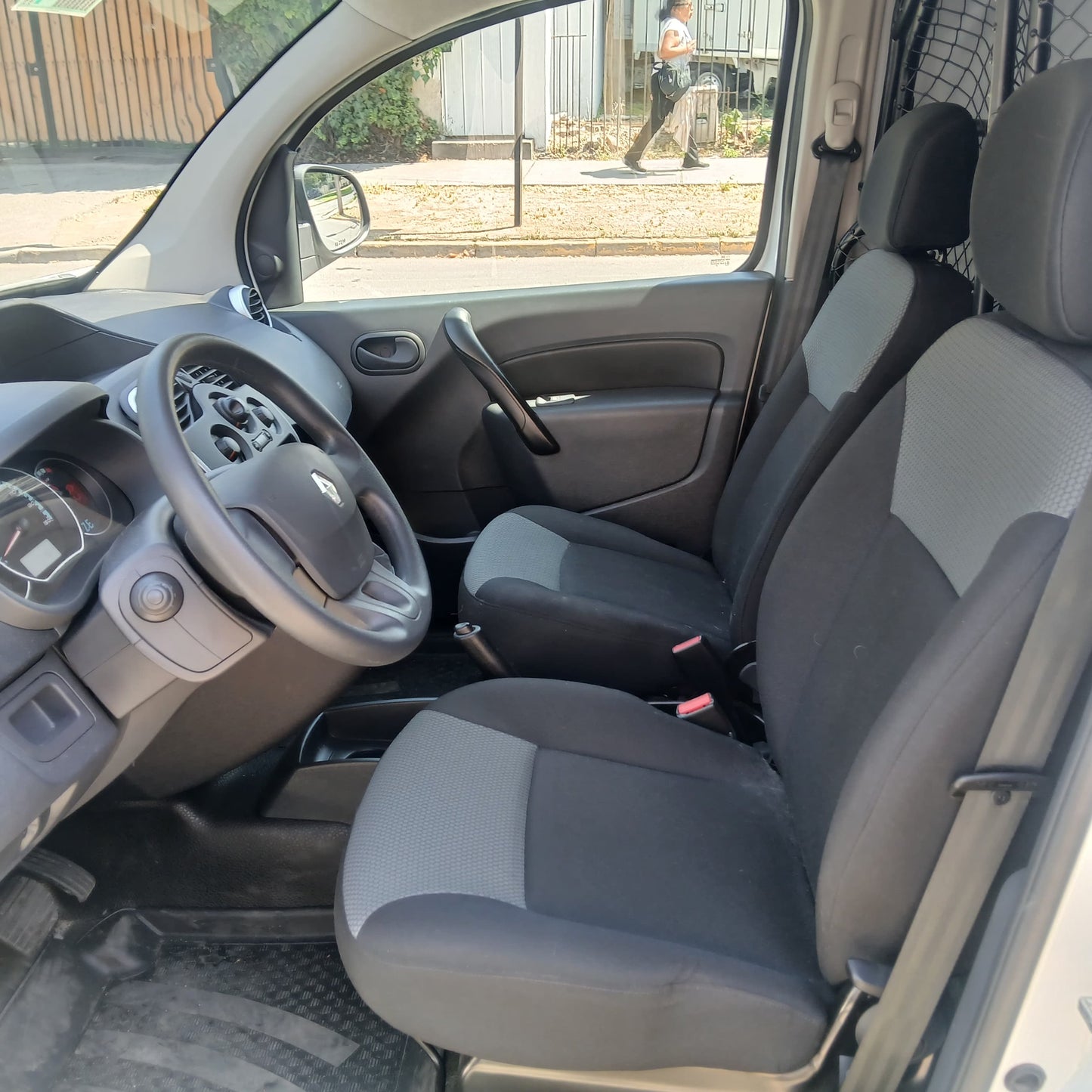 Renault Kangoo E-Tech 100% Eléctrica | 2022 | Solo 2.200 km