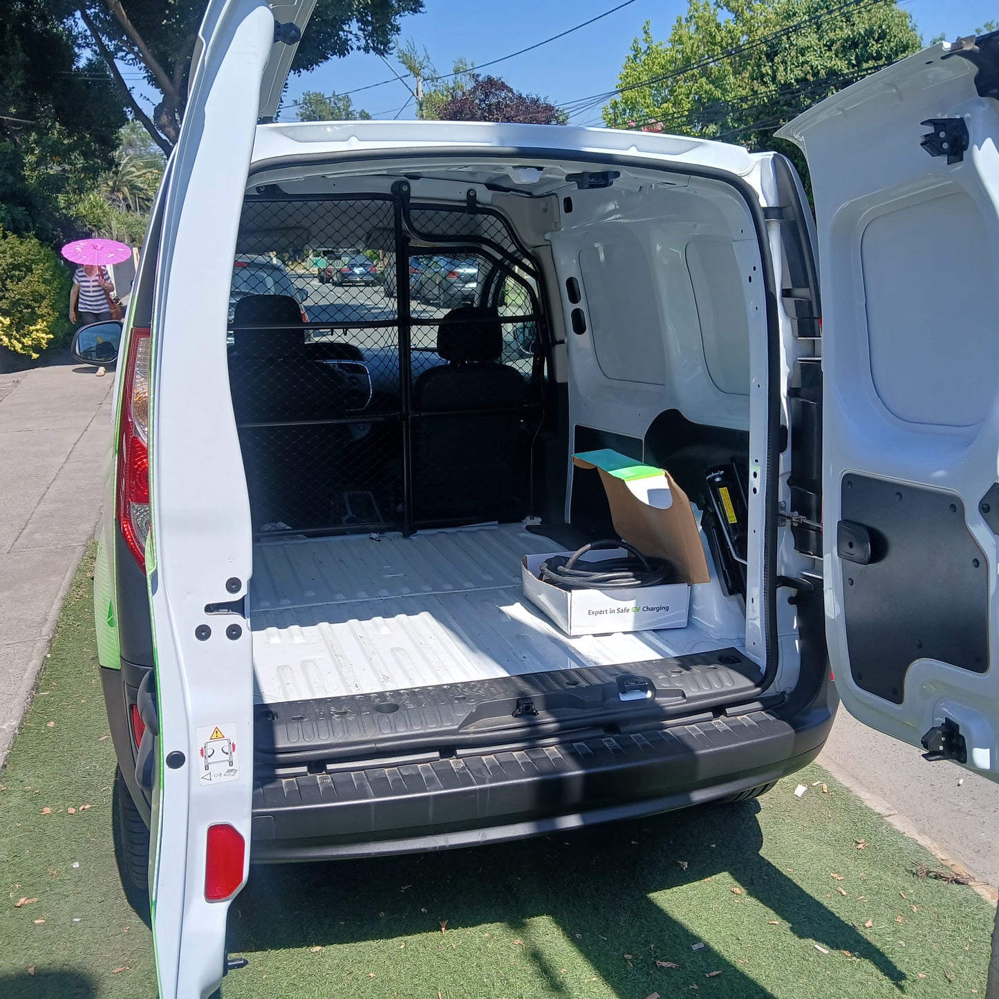 Renault Kangoo E-Tech 100% Eléctrica | 2022 | Solo 2.200 km