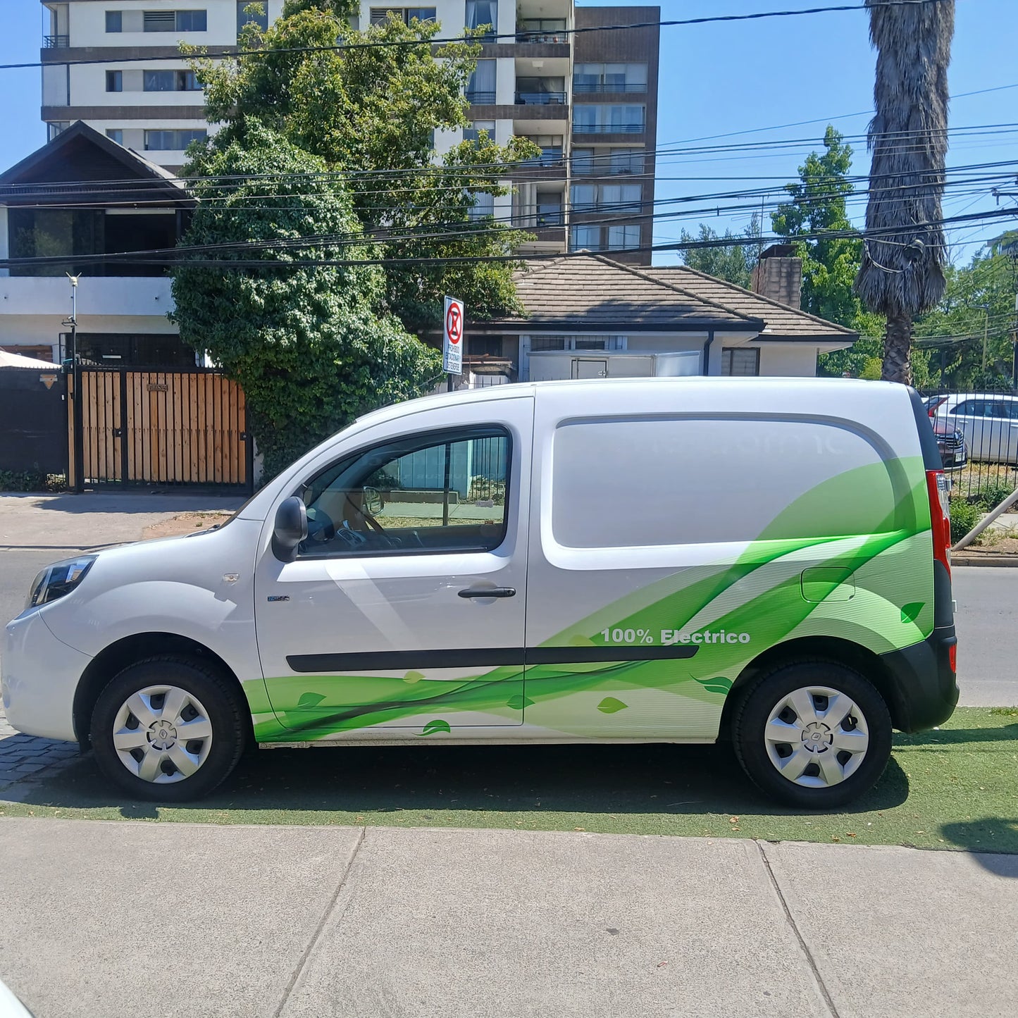 Renault Kangoo E-Tech 100% Eléctrica | 2022 | Solo 2.200 km