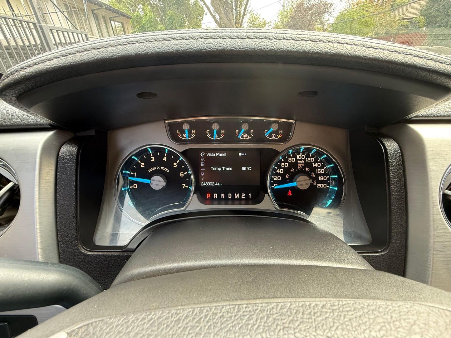Ford F-150 Platinum 3.5 Turbo 4x4 2014 – Potencia, lujo y presencia en otro nivel