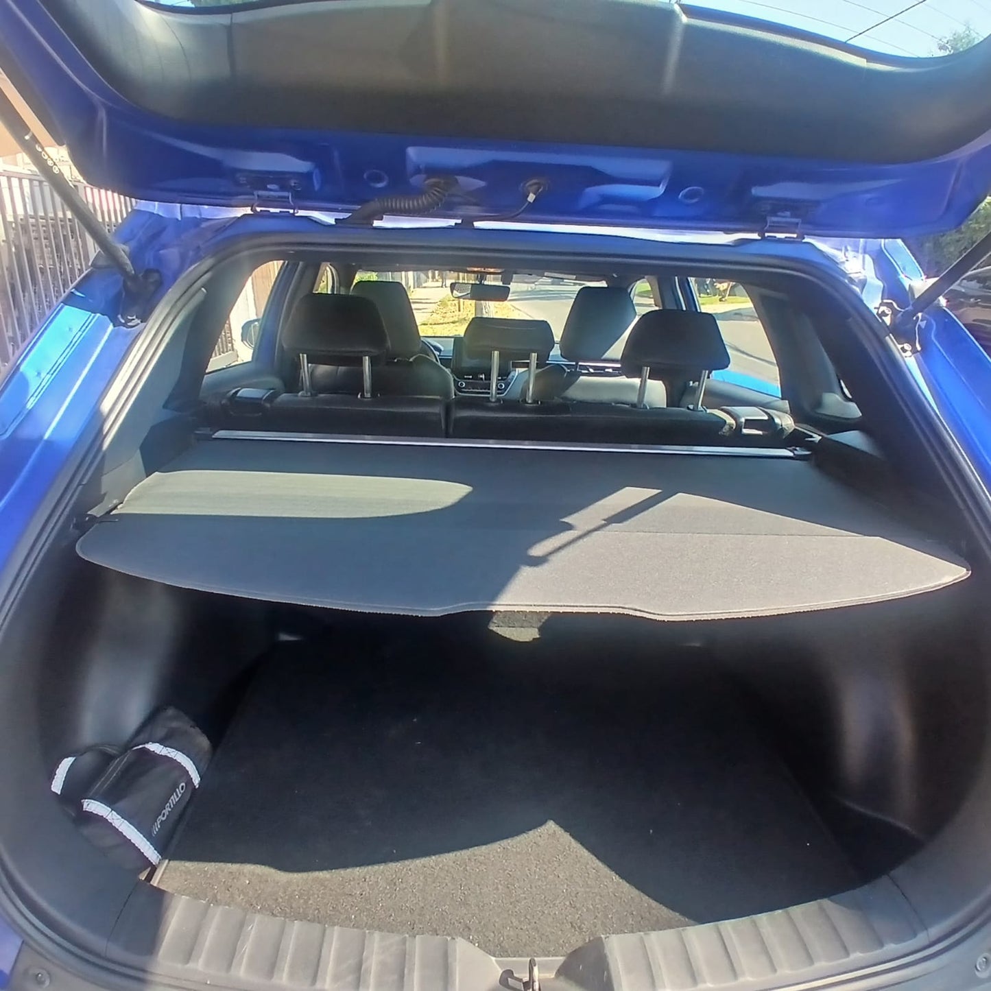 TOYOTA COROLLA CROSS 2.0 CVT 2023 – MODERNO, CÓMODO Y FULL EQUIPO