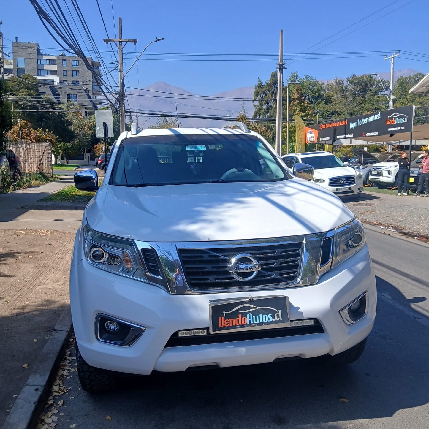NISSAN NAVARA DCAB XE 2.3 DIÉSEL 2020 – TRABAJO Y ESTILO EN UNA SOLA CAMIONETA
