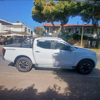 NISSAN NAVARA DCAB XE 2.3 DIÉSEL 2020 – TRABAJO Y ESTILO EN UNA SOLA CAMIONETA