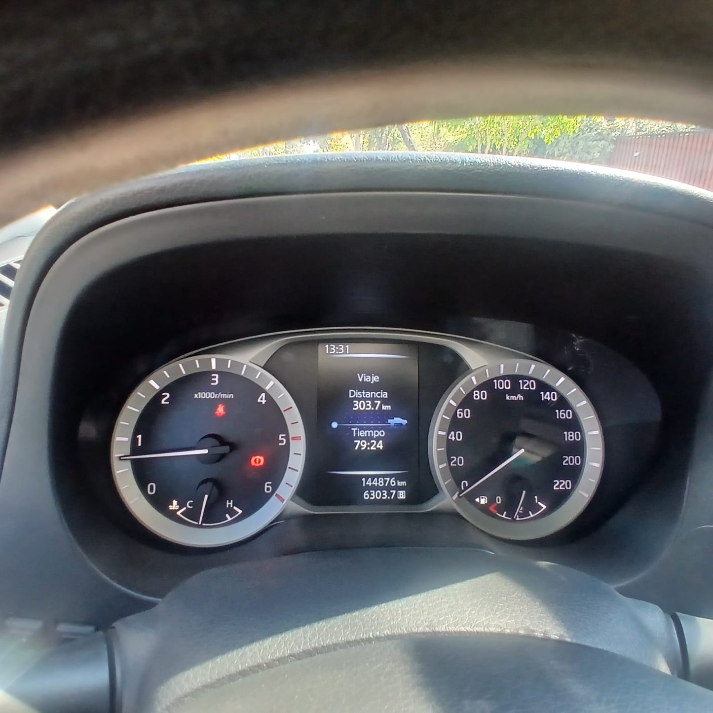 NISSAN NAVARA DCAB XE 2.3 DIÉSEL 2020 – TRABAJO Y ESTILO EN UNA SOLA CAMIONETA