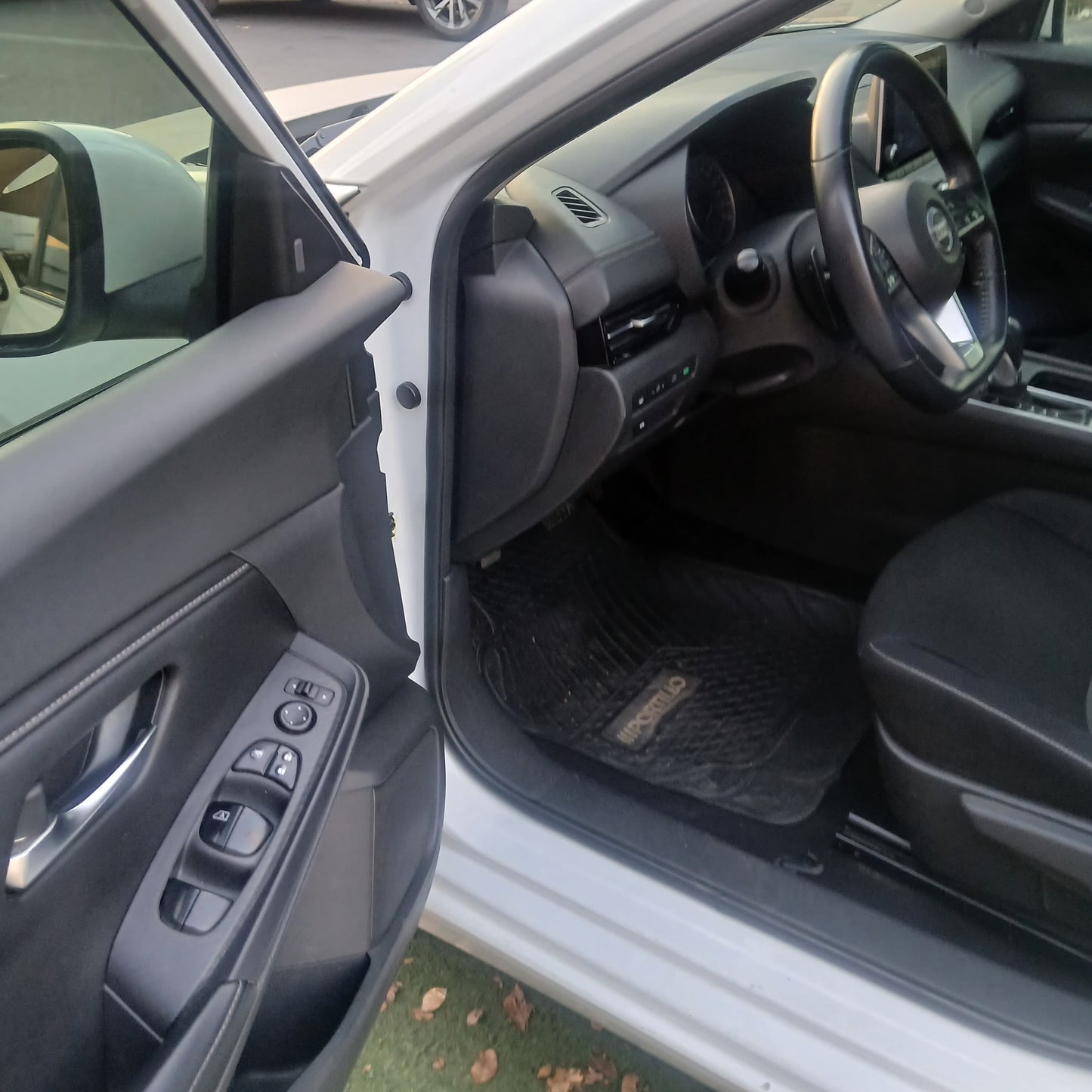 NISSAN SENTRA B18 2.0 CVT 2021 – ELEGANTE, CÓMODO Y FULL EQUIPO