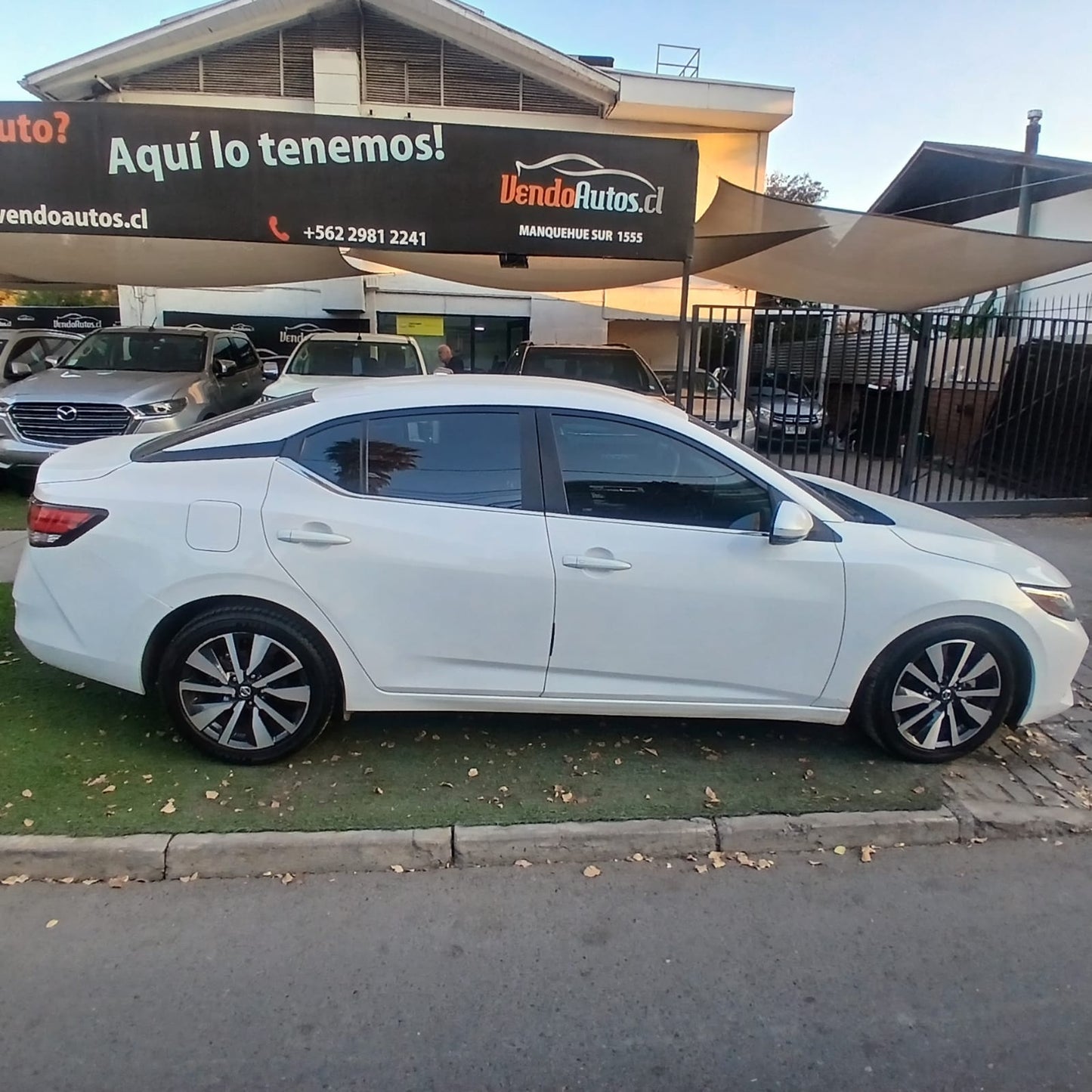 NISSAN SENTRA B18 2.0 CVT 2021 – ELEGANTE, CÓMODO Y FULL EQUIPO