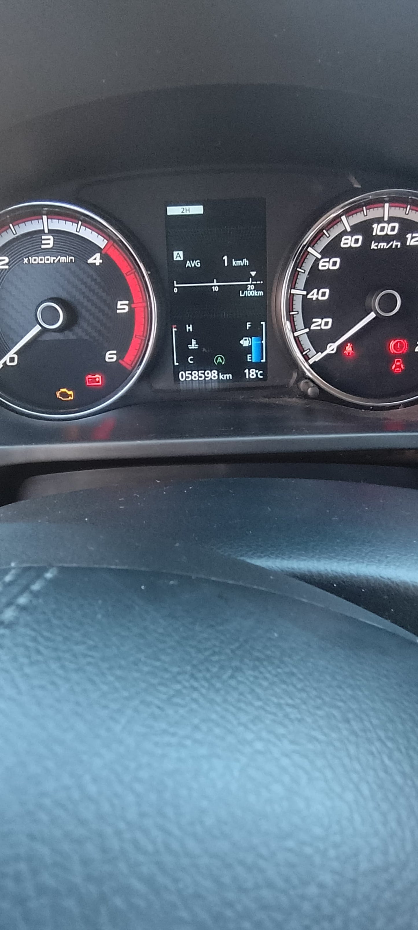 MITSUBISHI L200 KATANA CRT 4x4 AÑO 2024 – SOLO 58.000 KM