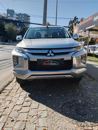 MITSUBISHI L200 KATANA CRT 4x4 AÑO 2024 – SOLO 58.000 KM