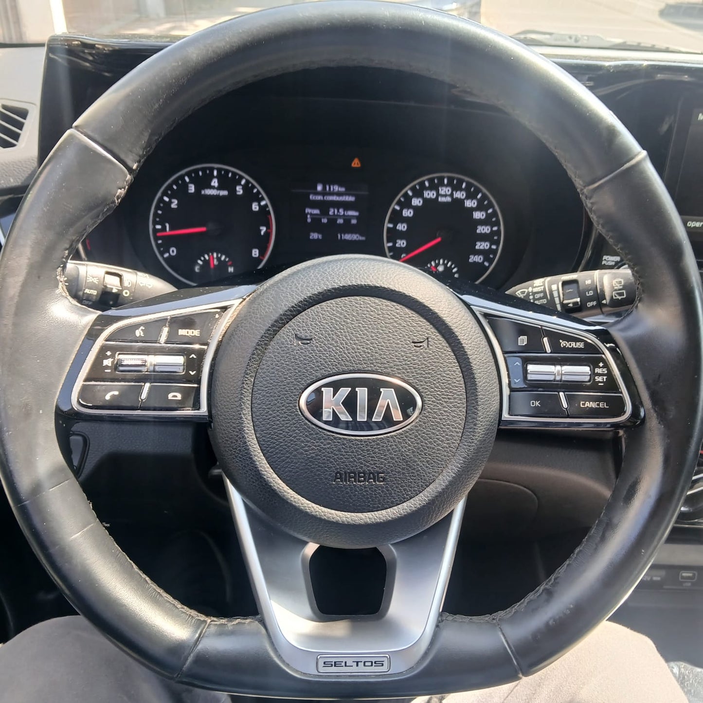 Kia Seltos MPI 1.6 MT 2022 – Moderna, Segura y Full Equipo