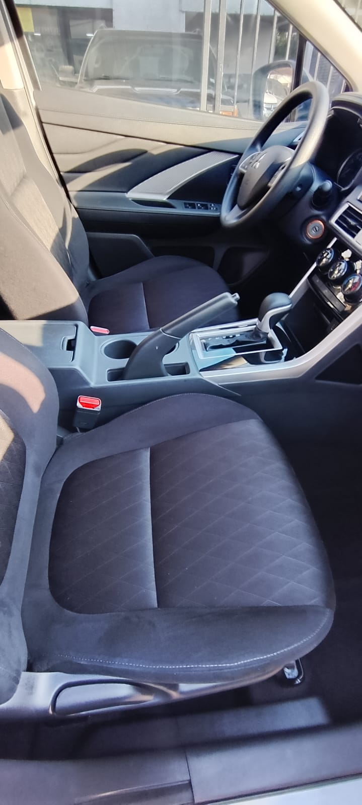 Mitsubishi Xpander GLX 1.5 Aut 2025 – Espacio, Comodidad y Respaldo