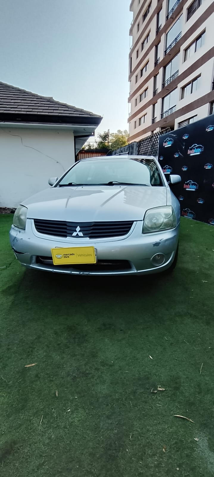 Mitsubishi Galant 2.4 Automático 2008 – Comodidad y Confiabilidad