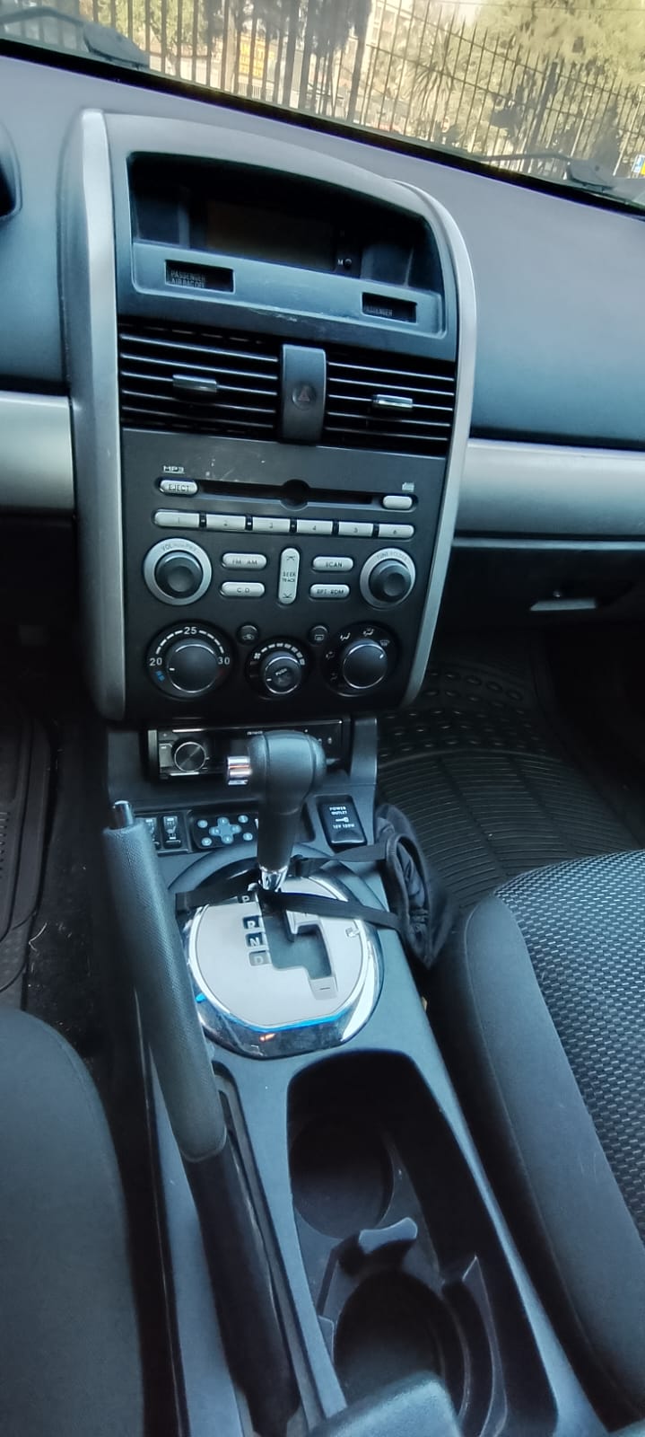 Mitsubishi Galant 2.4 Automático 2008 – Comodidad y Confiabilidad