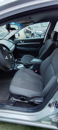 Mitsubishi Galant 2.4 Automático 2008 – Comodidad y Confiabilidad