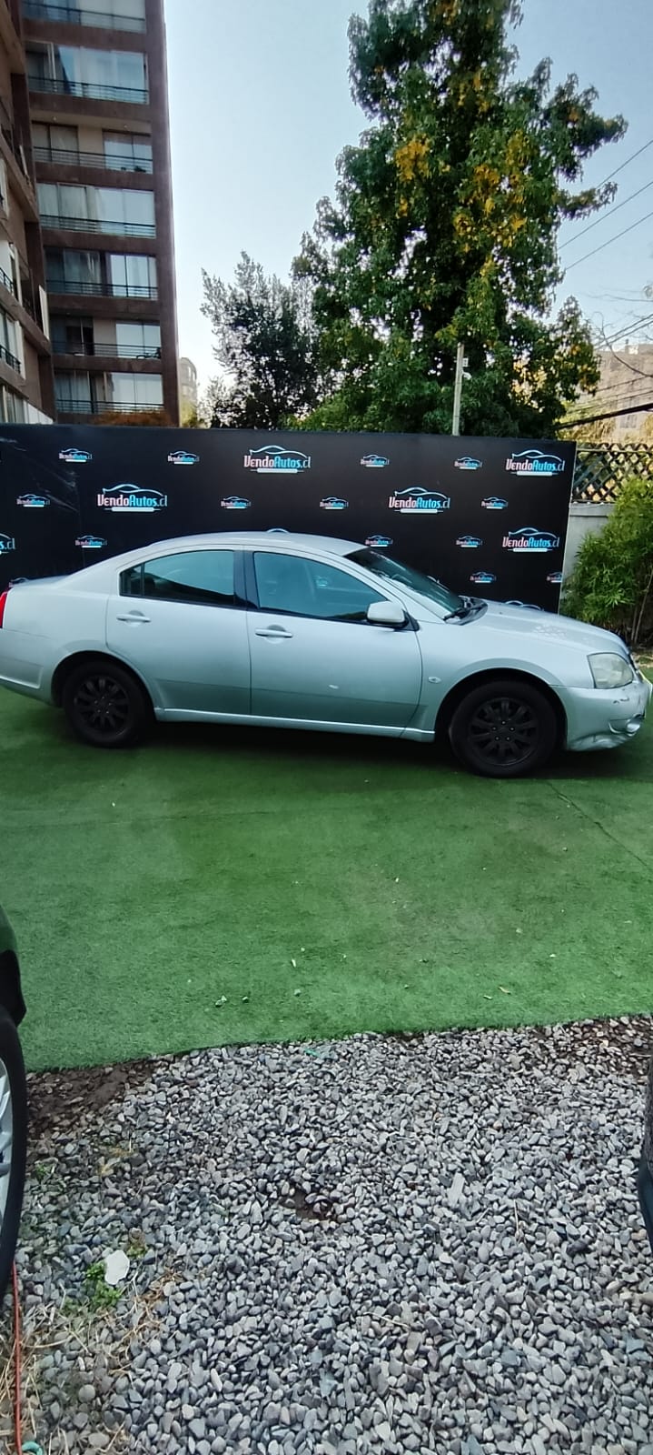 Mitsubishi Galant 2.4 Automático 2008 – Comodidad y Confiabilidad