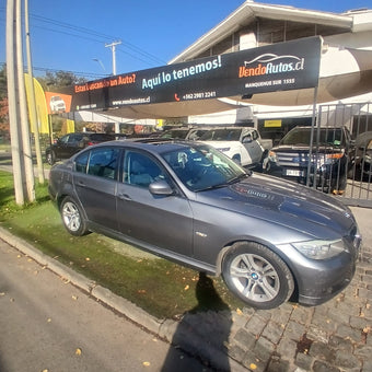 compare product BMW 320iA FL 2.0 AUT 2012