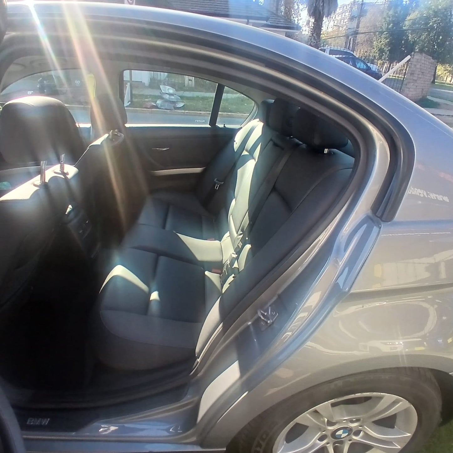 BMW 320iA FL 2.0 AUT 2012