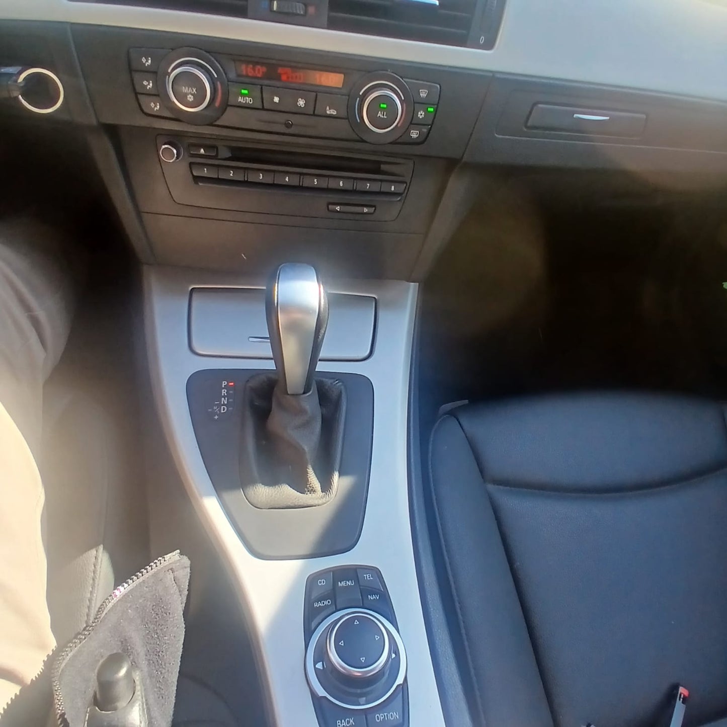 BMW 320iA FL 2.0 AUT 2012
